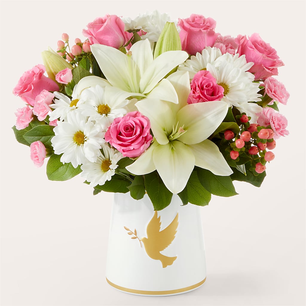 Whispers of Comfort Bouquet – Hirzel Brothers Greenhouse, Toledo OH