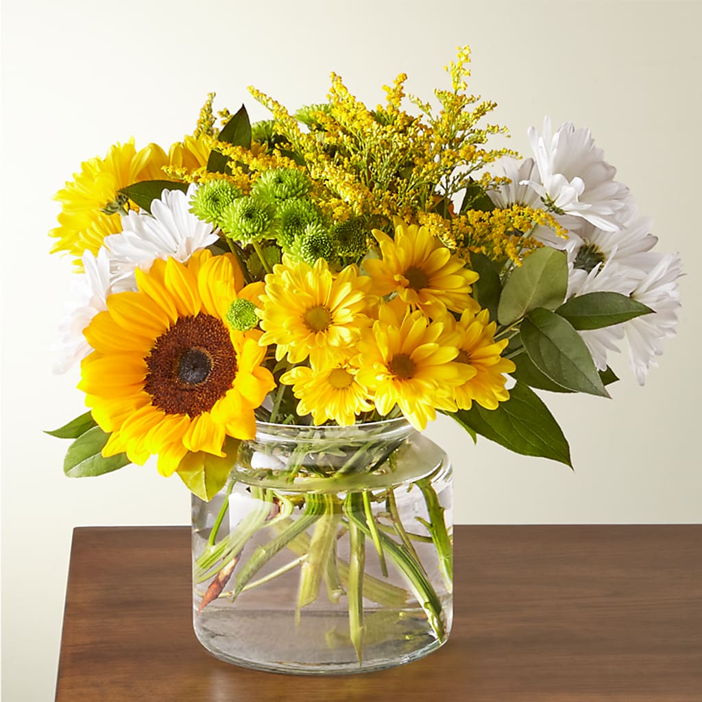 Hello Sunshine Bouquet – Hirzel Brothers Greenhouse, Toledo OH