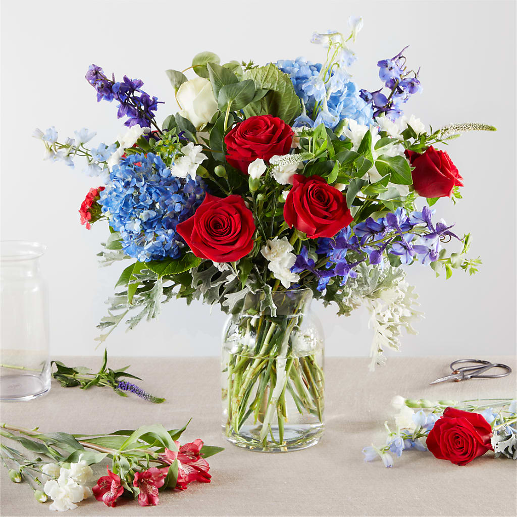 Star Spangled - A Florist Original – Hirzel Brothers Greenhouse, Toledo OH