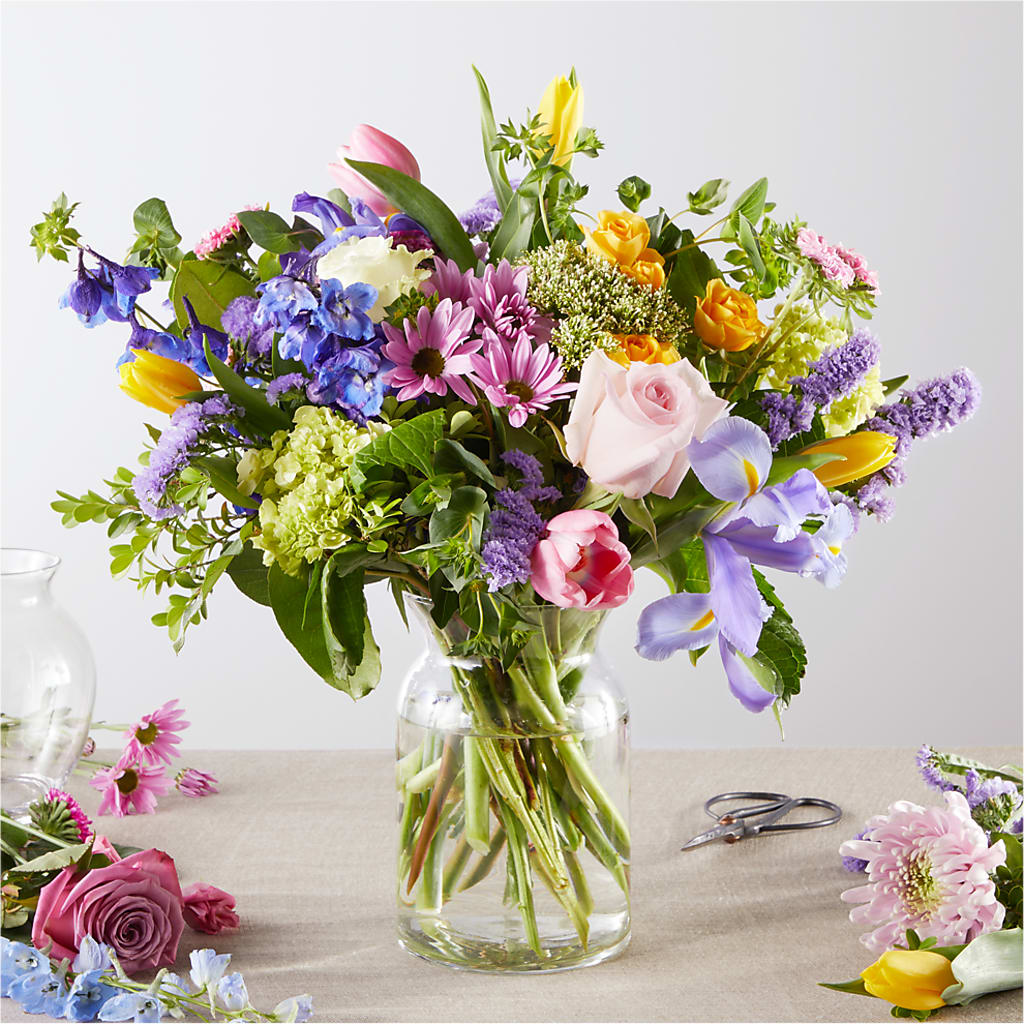 Pastel Tradition - A Florist Original – Hirzel Brothers Greenhouse, Toledo OH
