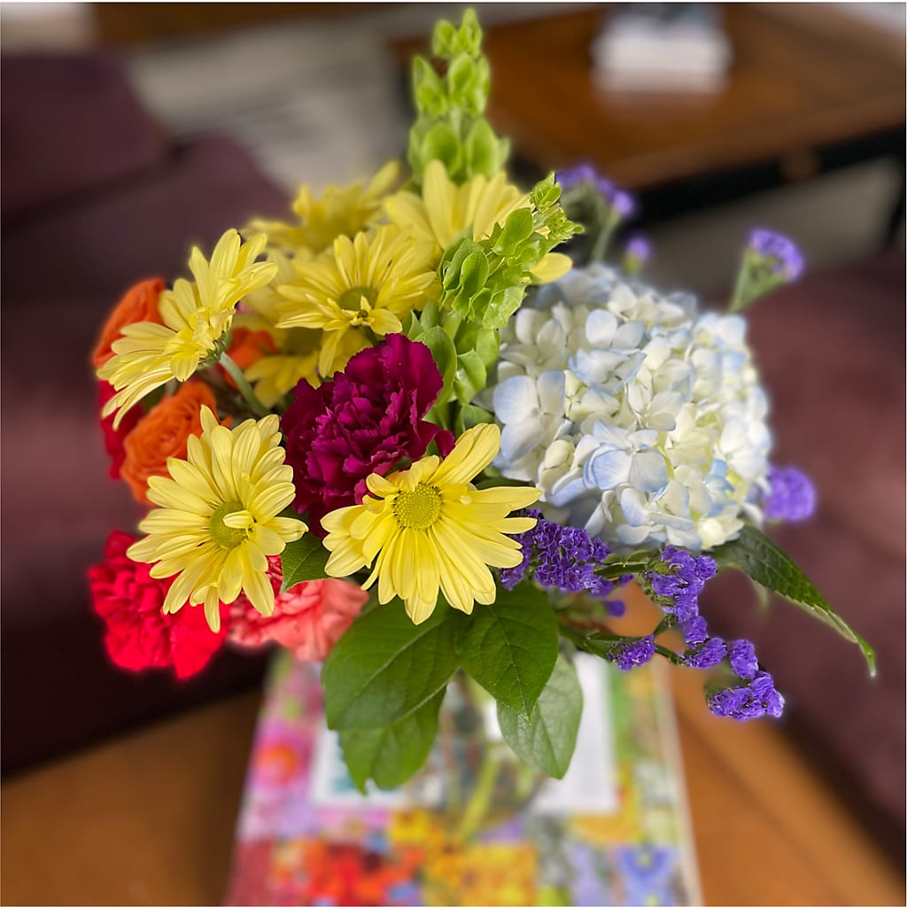 Summer Spectra - A Florist Original – Hirzel Brothers Greenhouse, Toledo OH