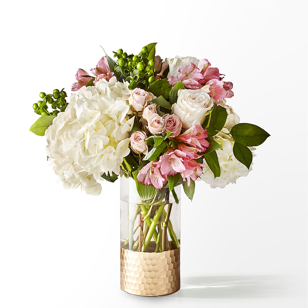 Parisian Stroll Bouquet – Hirzel Brothers Greenhouse, Toledo OH