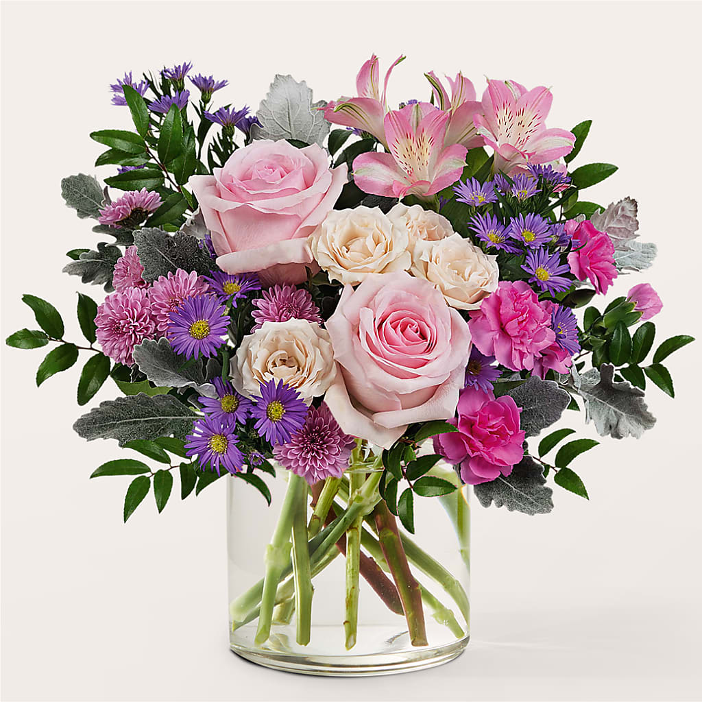 Light as a Feather Bouquet – Hirzel Brothers Greenhouse, Toledo OH