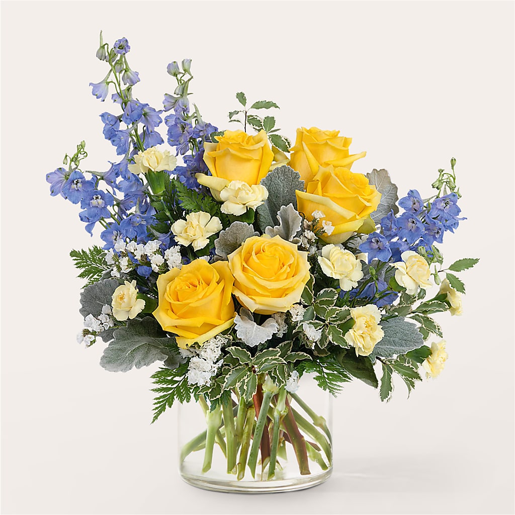 Butterfly Wings Bouquet – Hirzel Brothers Greenhouse, Toledo OH
