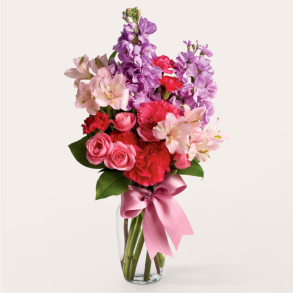 Main Character Bouquet – Hirzel Brothers Greenhouse, Toledo OH