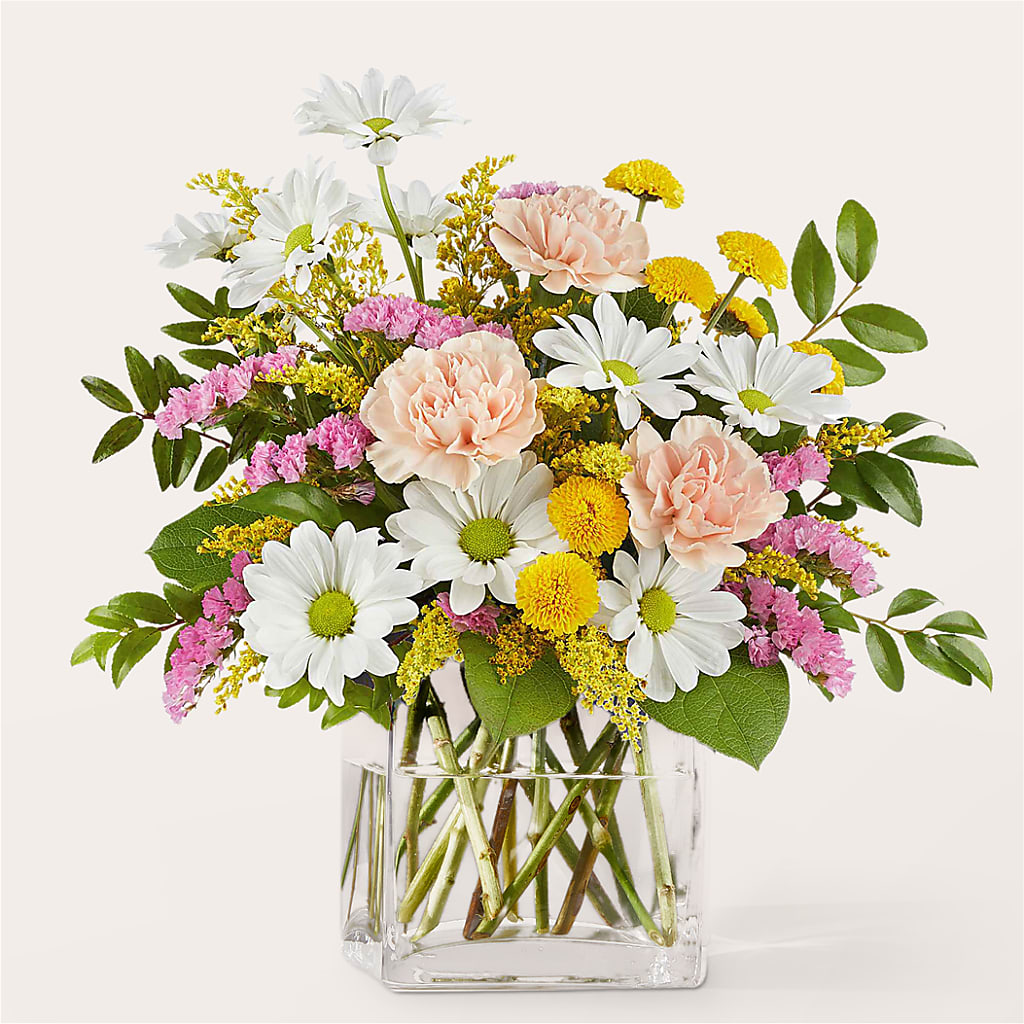 Country Cottage Bouquet – Hirzel Brothers Greenhouse, Toledo OH