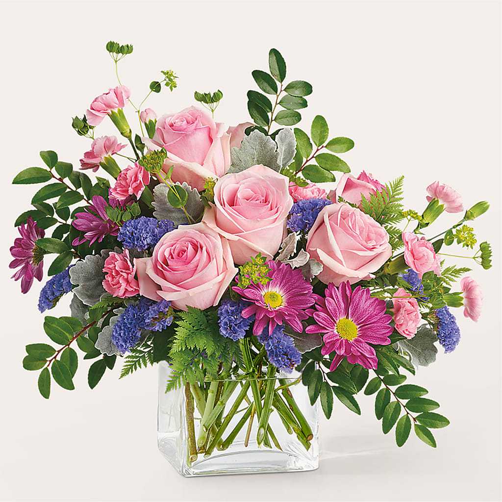 Starlet Bouquet – Hirzel Brothers Greenhouse, Toledo OH
