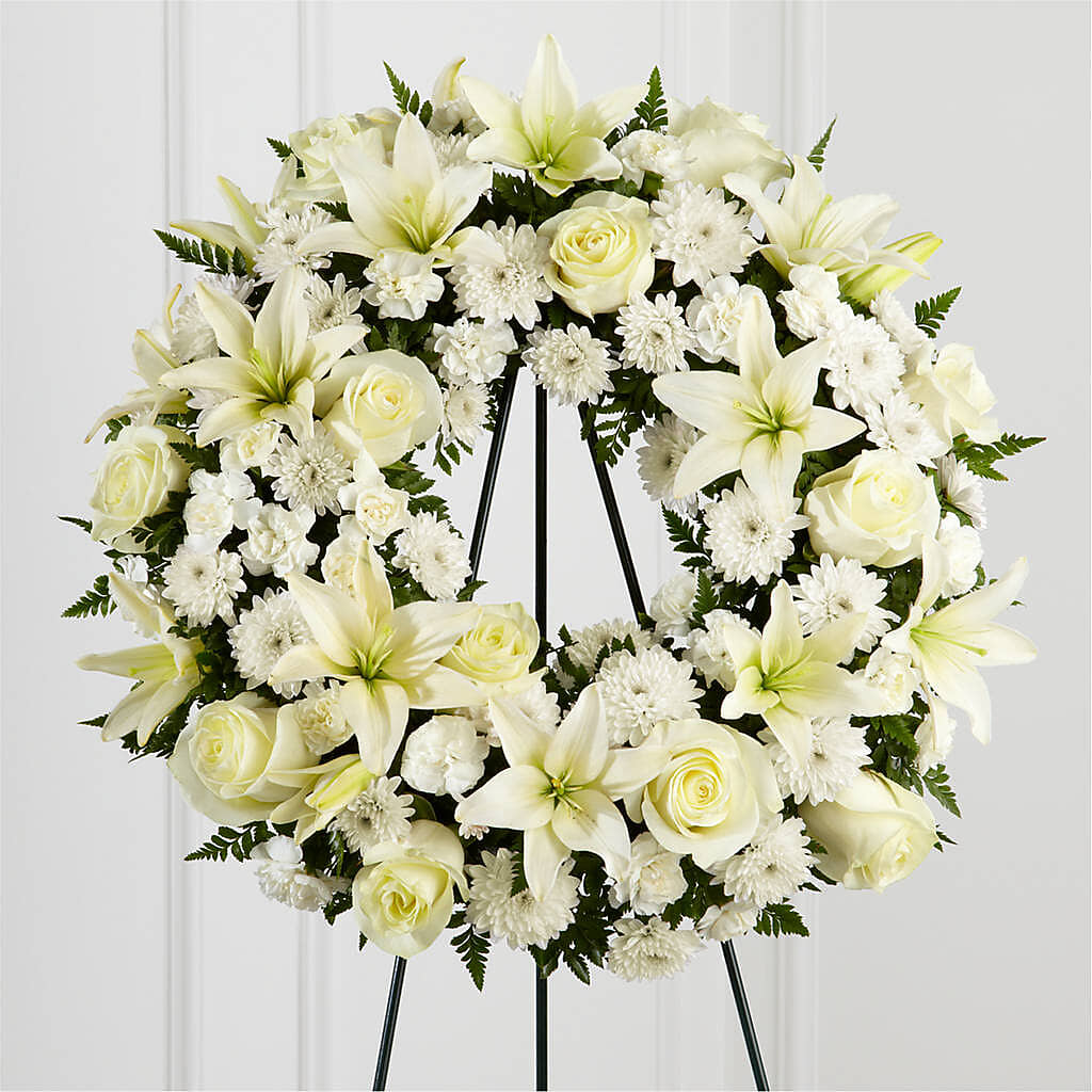 Treasured Tribute Wreath – Hirzel Brothers Greenhouse, Toledo OH