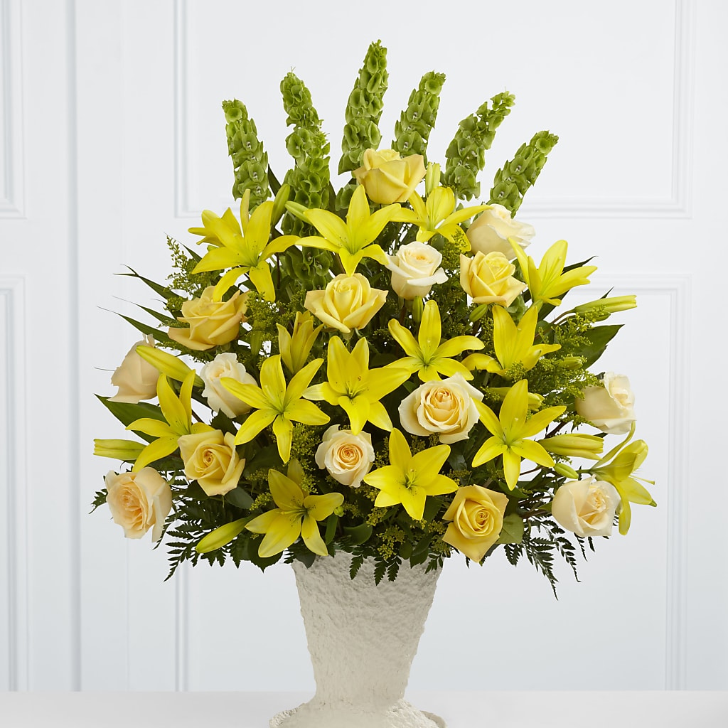 Golden Memories Arrangement – Hirzel Brothers Greenhouse, Toledo OH