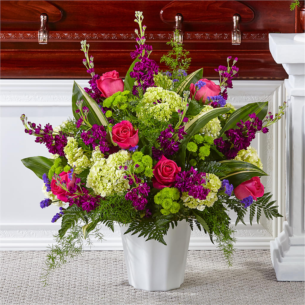 Beautiful Horizons Floor Basket – Hirzel Brothers Greenhouse, Toledo OH