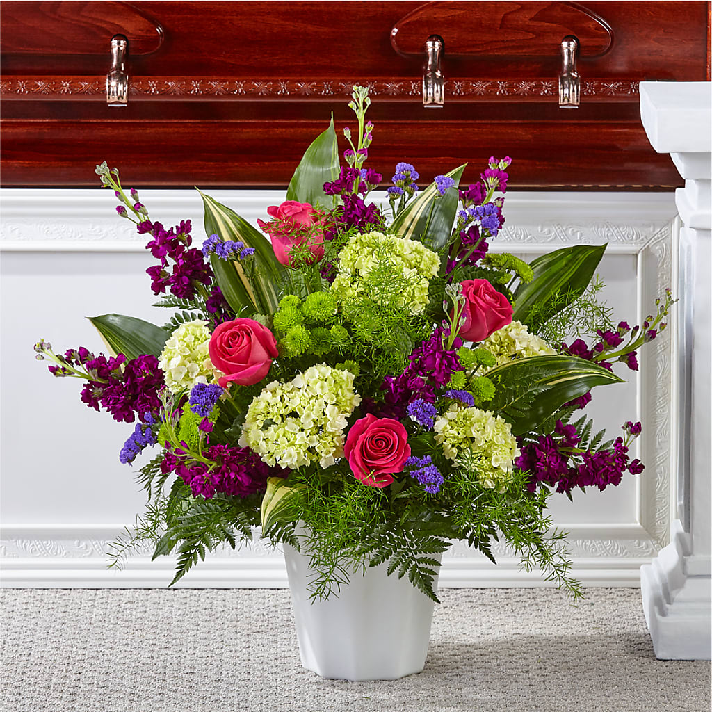 Beautiful Horizons Floor Basket – Hirzel Brothers Greenhouse, Toledo OH