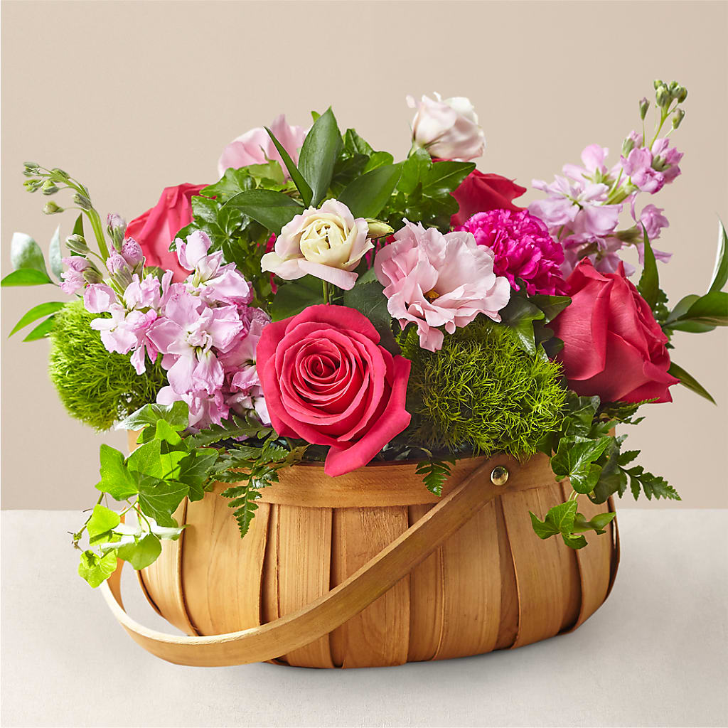 Radiance in Bloom Basket – Hirzel Brothers Greenhouse, Toledo OH
