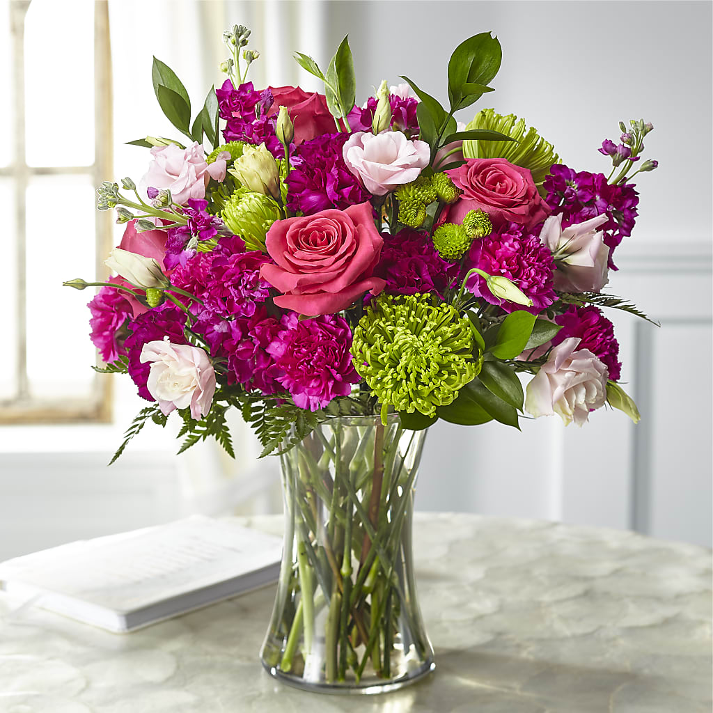Everlasting Embrace Bouquet – Hirzel Brothers Greenhouse, Toledo OH