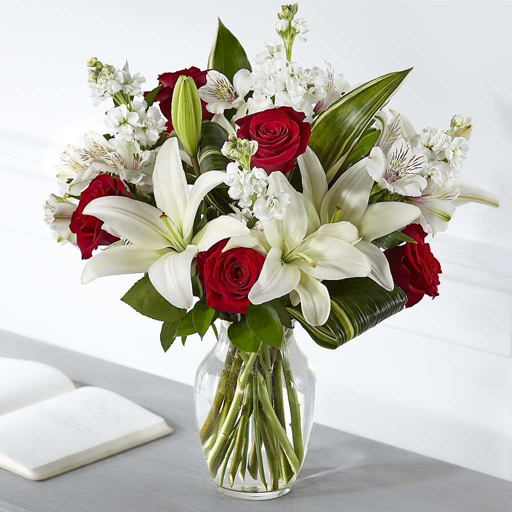 Loving Respect Bouquet – Hirzel Brothers Greenhouse, Toledo OH