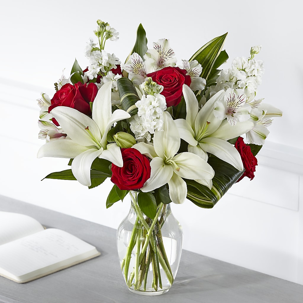 Loving Respect Bouquet – Hirzel Brothers Greenhouse, Toledo OH