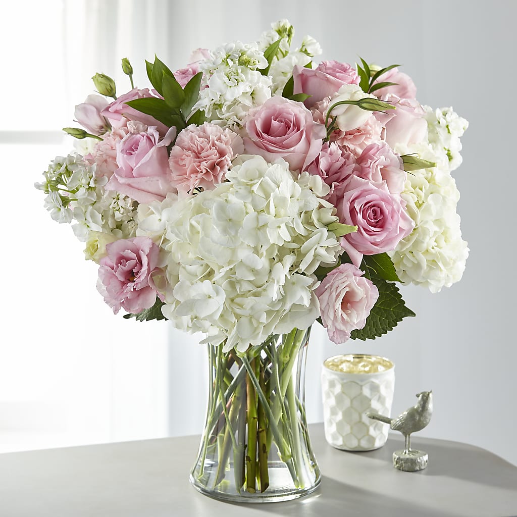 Guiding Grace Bouquet – Hirzel Brothers Greenhouse, Toledo OH