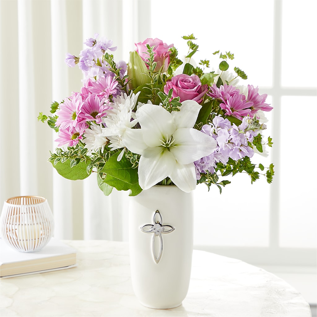 Sacred Space Bouquet – Hirzel Brothers Greenhouse, Toledo OH