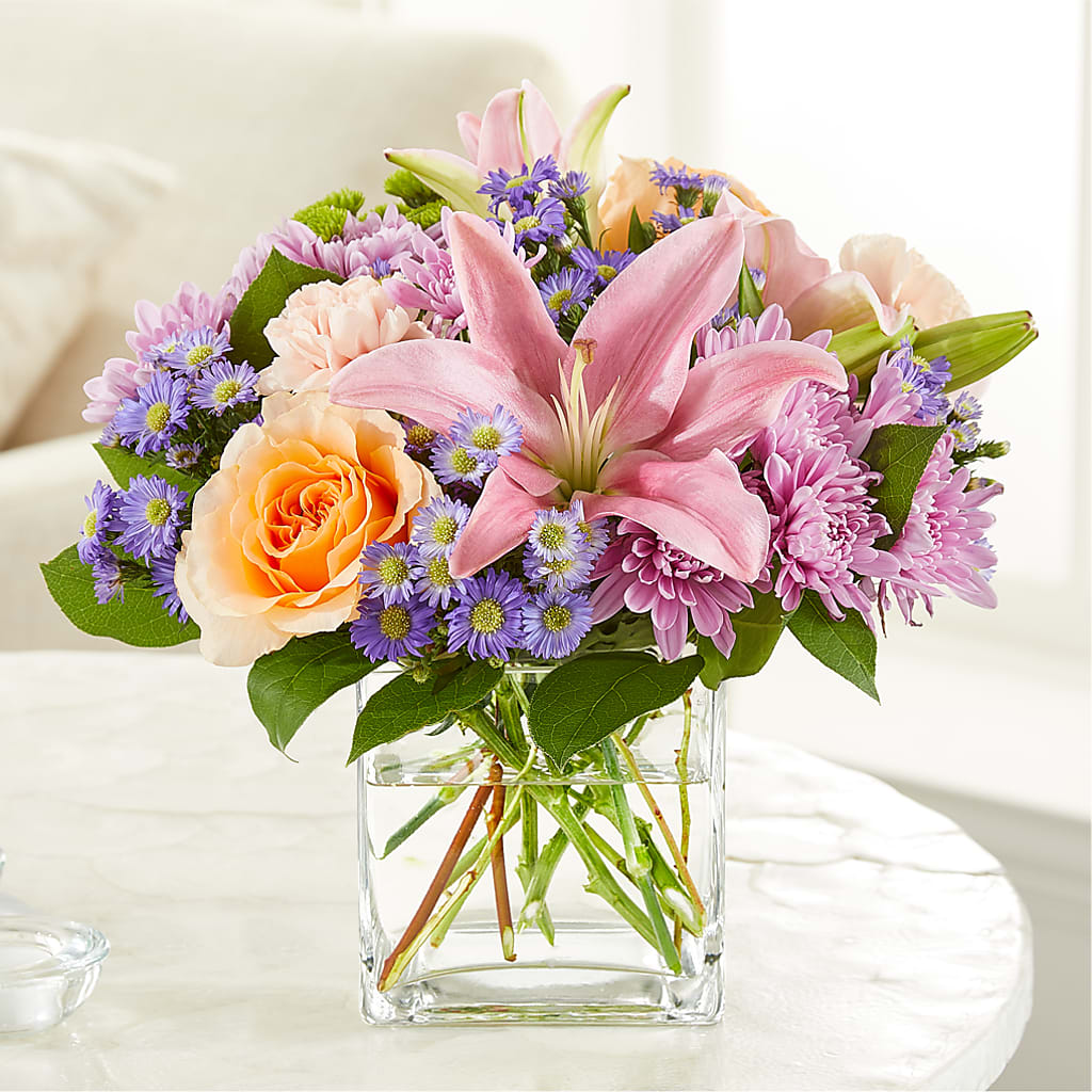 Delicate Details Bouquet – Hirzel Brothers Greenhouse, Toledo OH