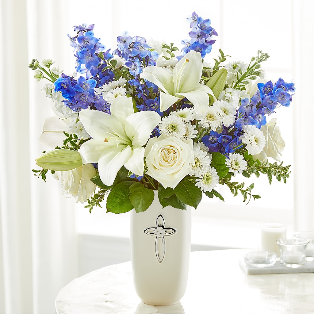 Heavenly Blossoms Bouquet – Hirzel Brothers Greenhouse, Toledo OH