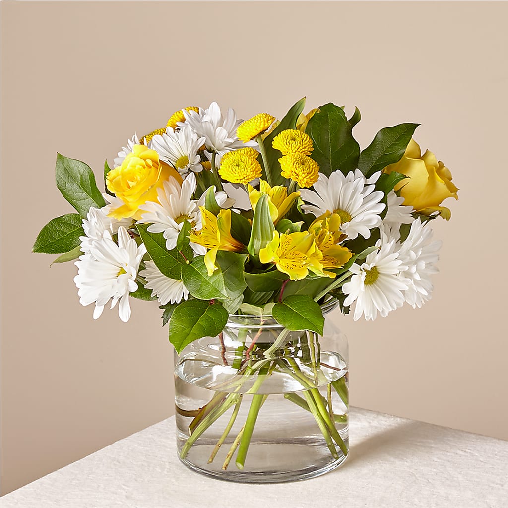 Sunny Sentiments Bouquet – Hirzel Brothers Greenhouse, Toledo OH