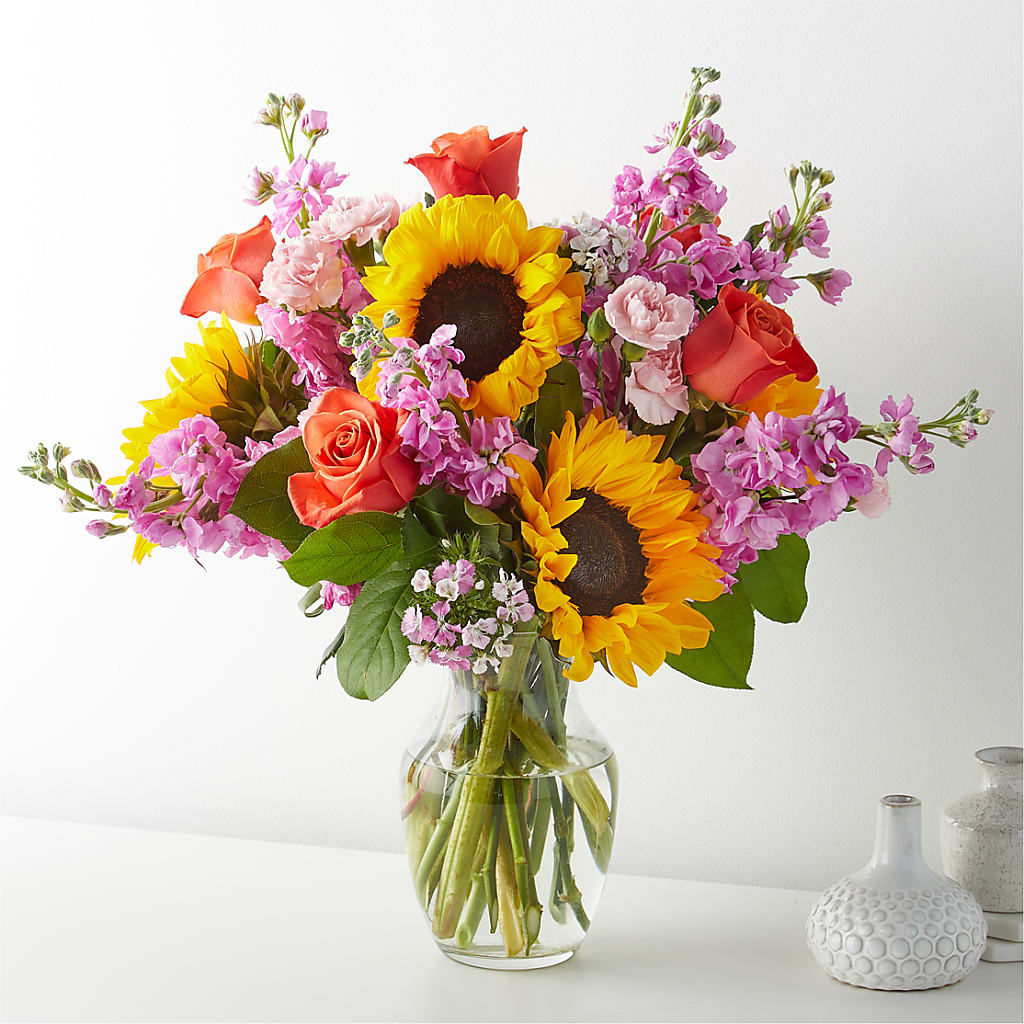 Yellow Brick Road Bouquet – Hirzel Brothers Greenhouse, Toledo OH