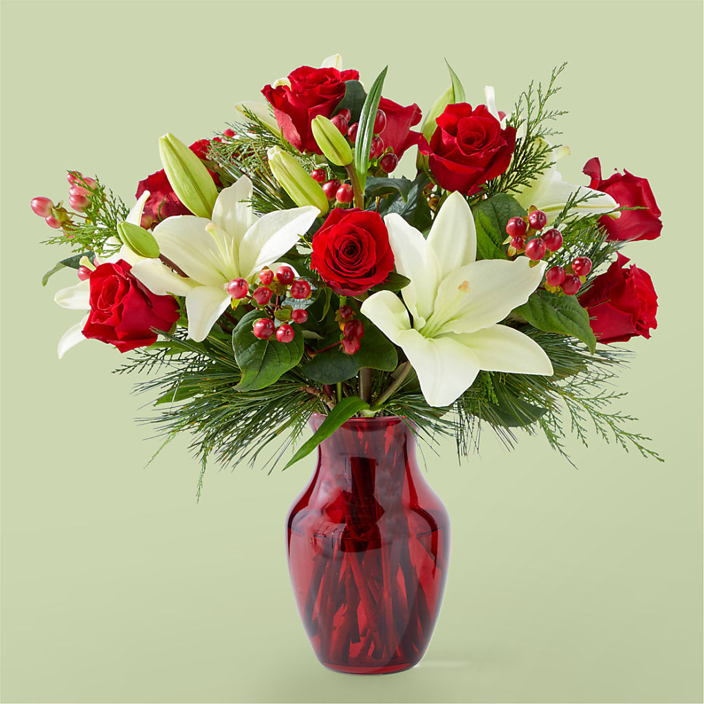 Evergreen Delight Bouquet – Hirzel Brothers Greenhouse, Toledo OH