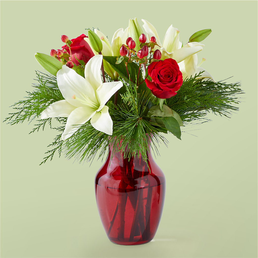 Evergreen Delight Bouquet – Hirzel Brothers Greenhouse, Toledo OH