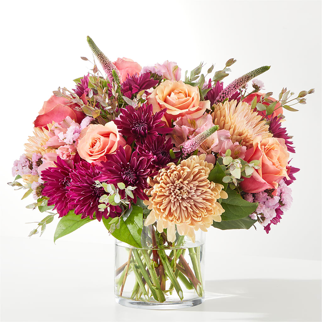 Berry Cobbler Bouquet – Hirzel Brothers Greenhouse, Toledo OH