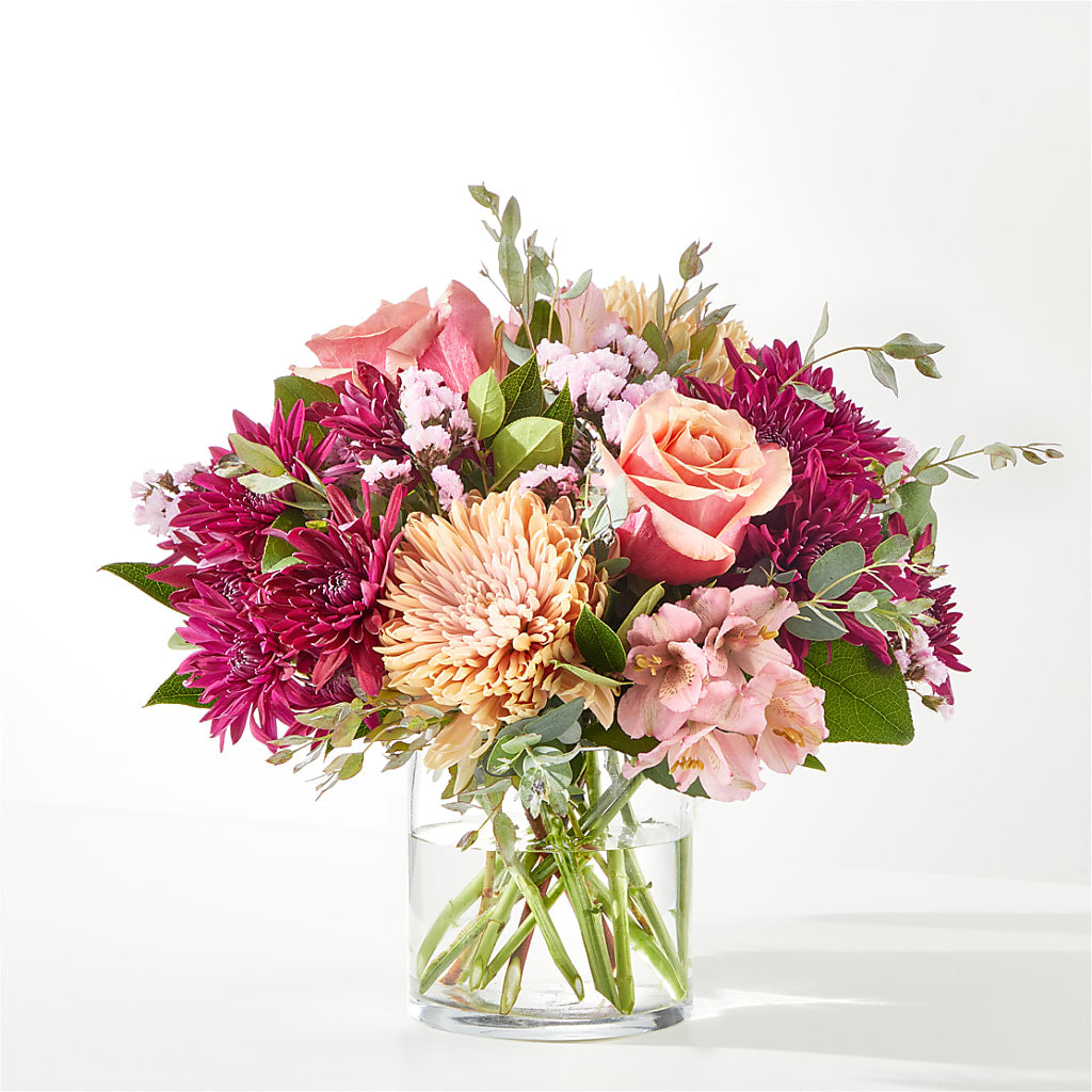 Berry Cobbler Bouquet – Hirzel Brothers Greenhouse, Toledo OH