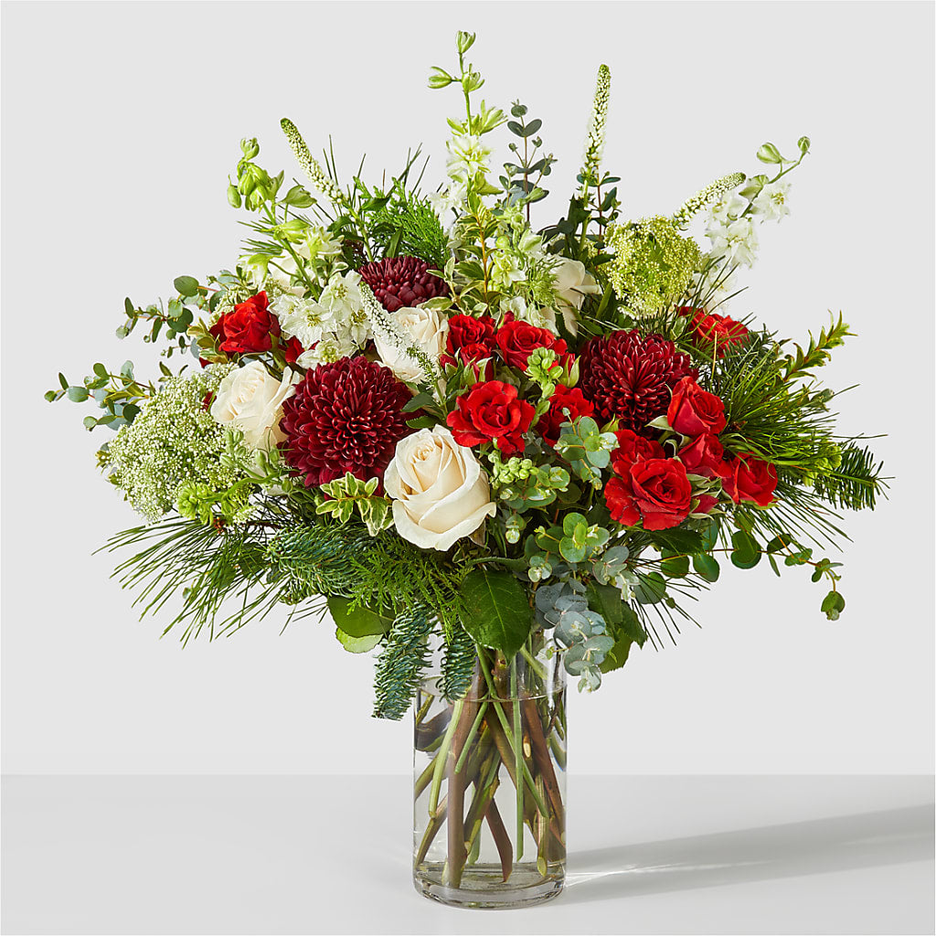 Favorite Traditions Bouquet – Hirzel Brothers Greenhouse, Toledo OH