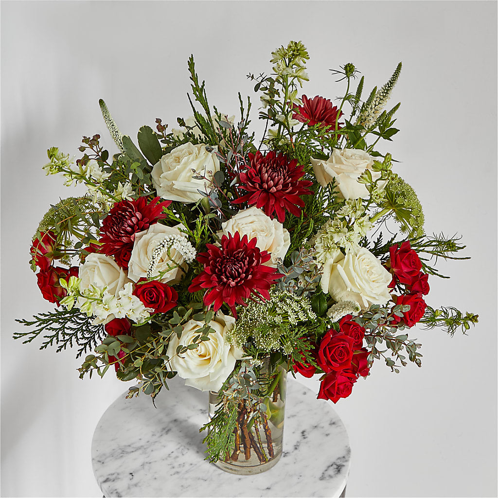 Favorite Traditions Bouquet – Hirzel Brothers Greenhouse, Toledo OH