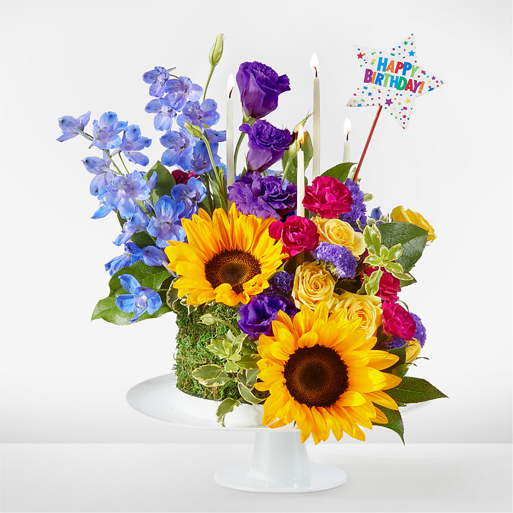 Star of the Day Floral Cake – Hirzel Brothers Greenhouse, Toledo OH