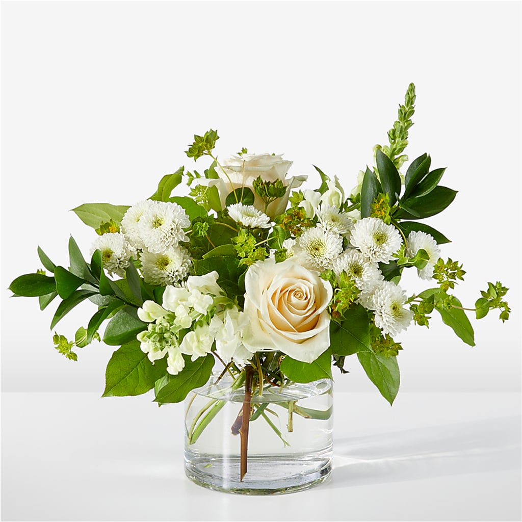 Hint of Vanilla Bouquet – Hirzel Brothers Greenhouse, Toledo OH