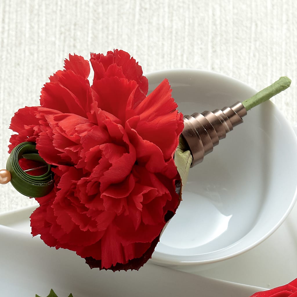 Red Carnation Boutonniere – Hirzel Brothers Greenhouse, Toledo OH