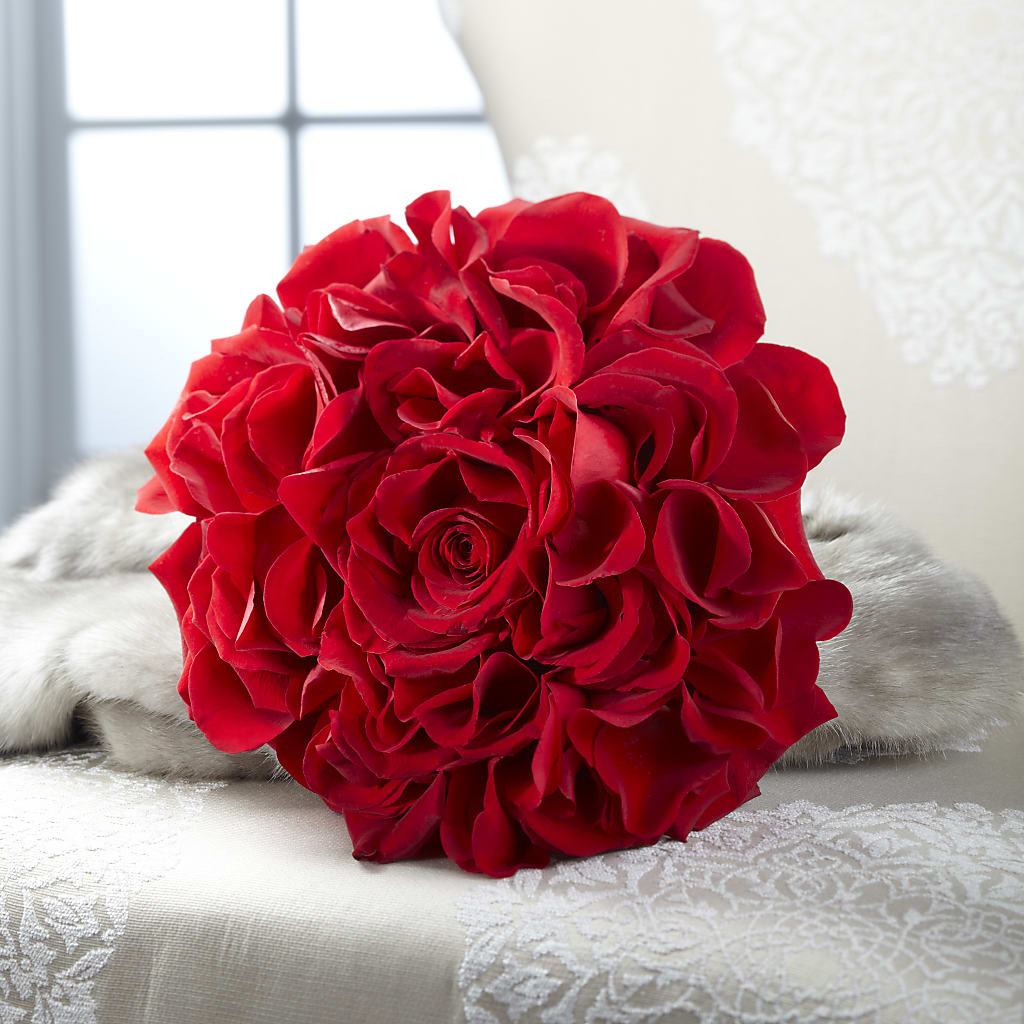 Composite Rose Bouquet – Hirzel Brothers Greenhouse, Toledo OH