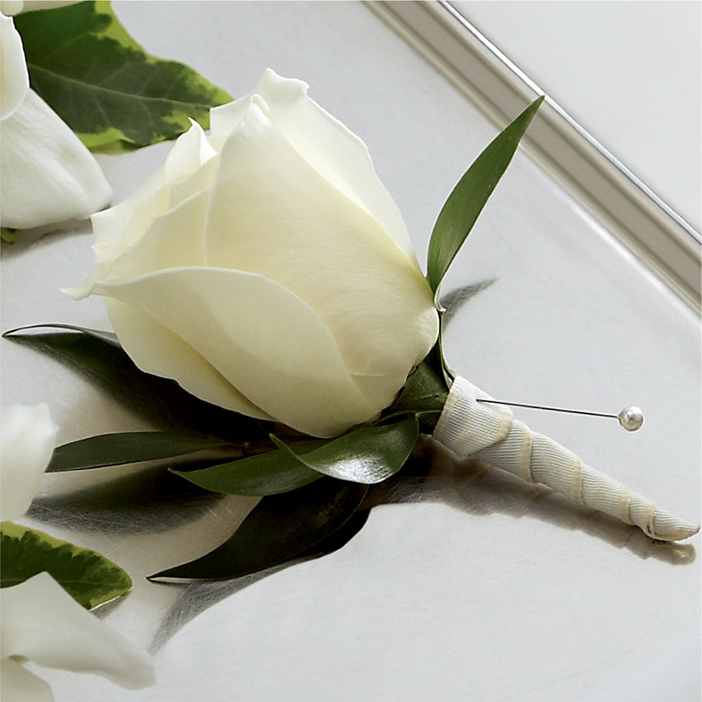 White Rose Boutonniere – Hirzel Brothers Greenhouse, Toledo OH