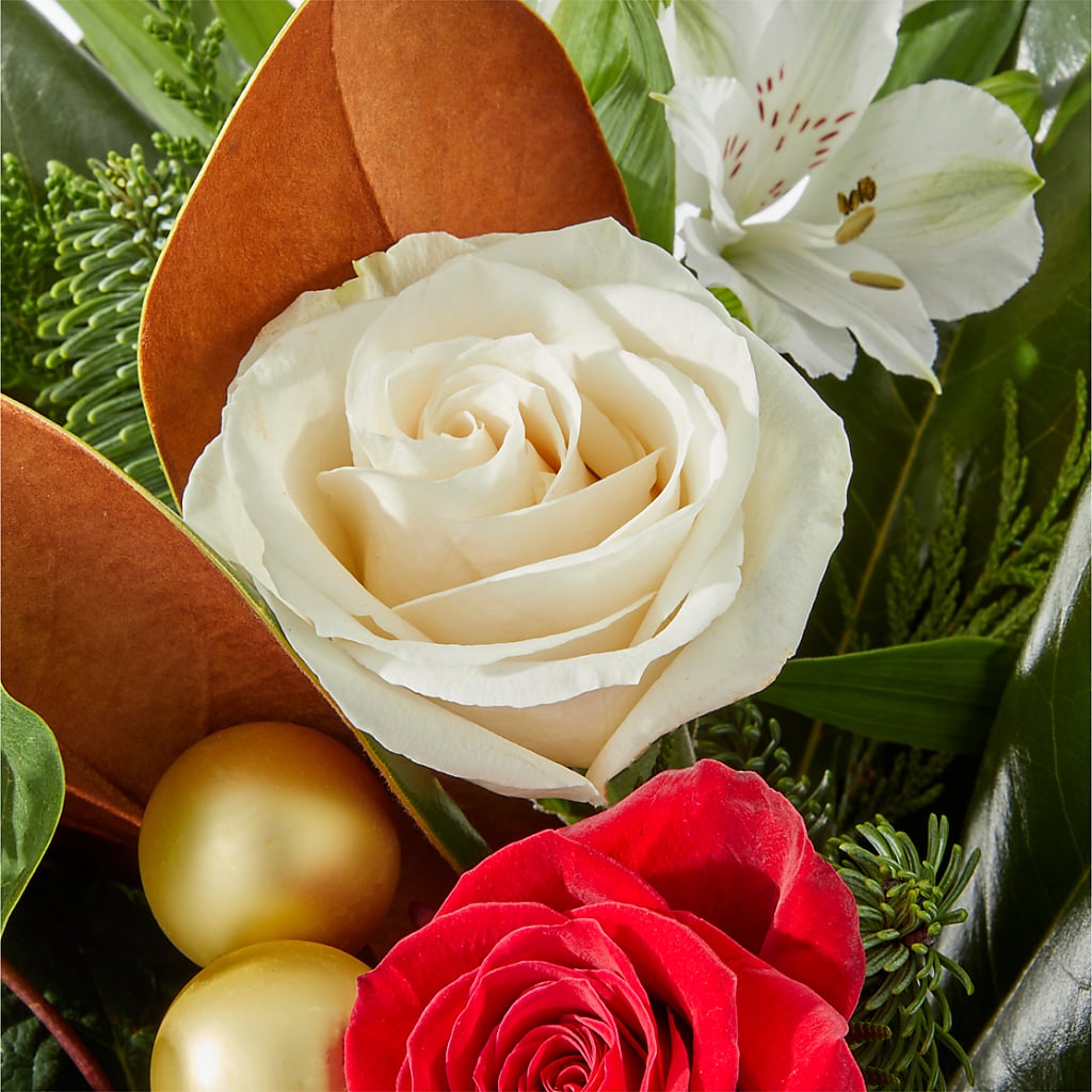 Joy & Jolly Bouquet –  Hirzel Brothers Greenhouse, Toledo OH