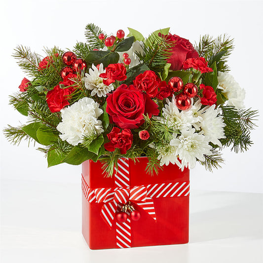 Presents Under the Tree Bouquet –  Hirzel Brothers Greenhouse, Toledo OH