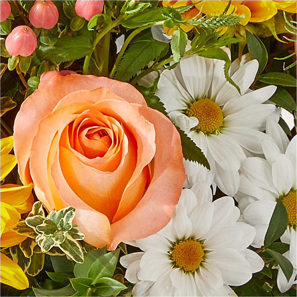 The Good Life Bouquet –  Hirzel Brothers Greenhouse, Toledo OH