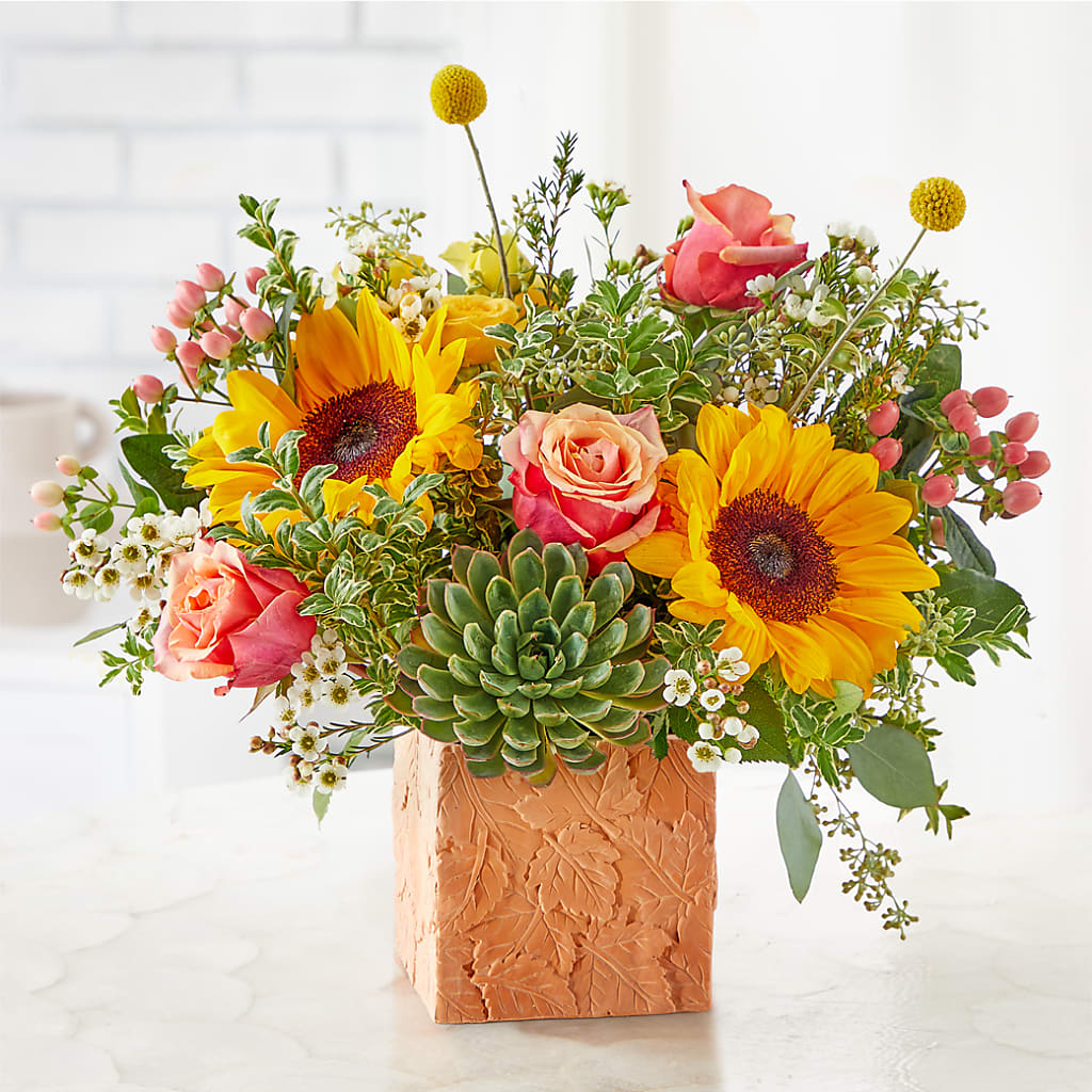 Sunflower Season Bouquet –  Hirzel Brothers Greenhouse, Toledo OH