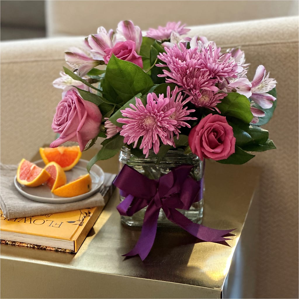 Sugarplum Bouquet –  Hirzel Brothers Greenhouse, Toledo OH