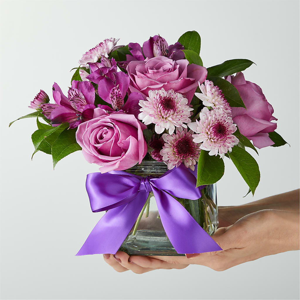 Sugarplum Bouquet –  Hirzel Brothers Greenhouse, Toledo OH