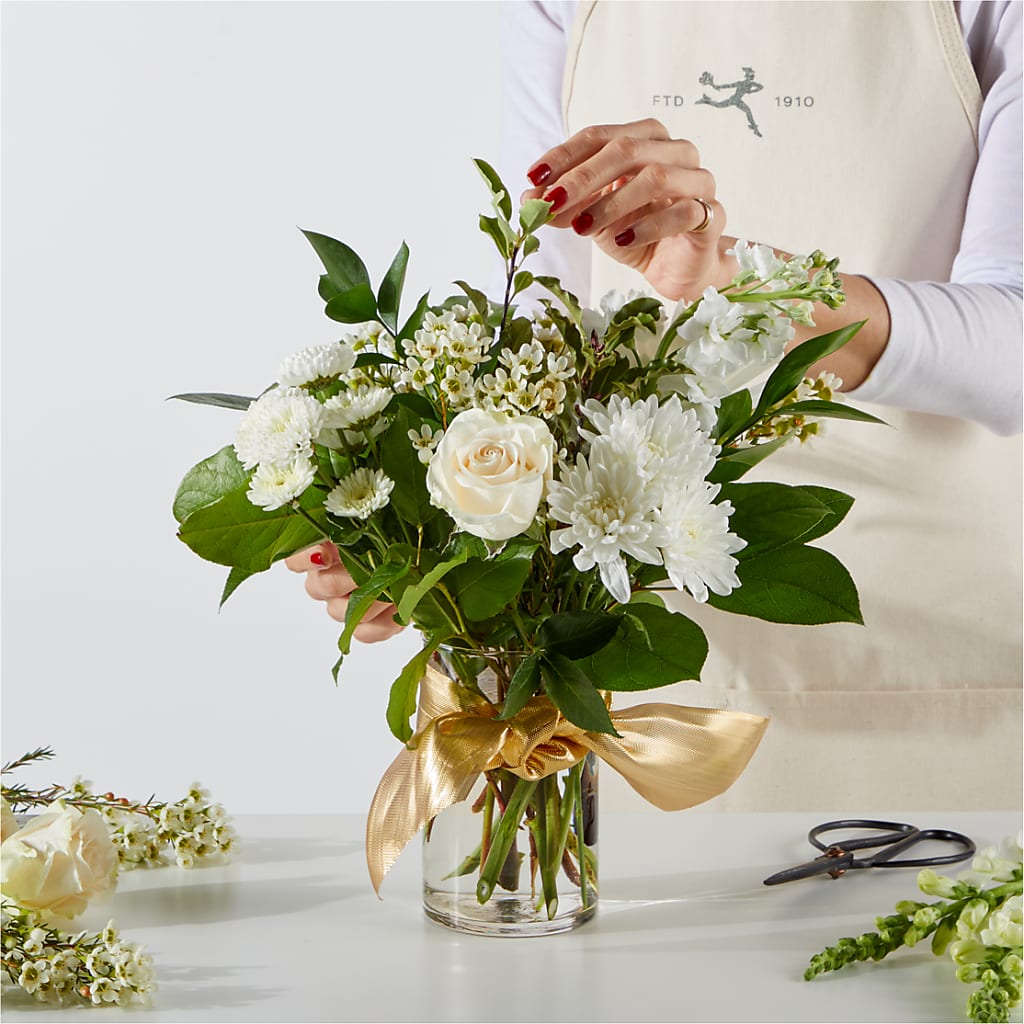 New Beginnings – A Florist Original –  Hirzel Brothers Greenhouse, Toledo OH
