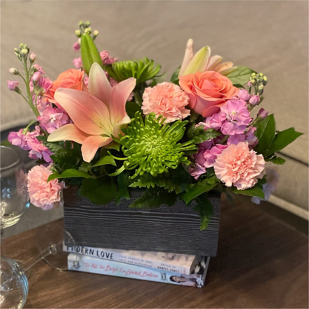 Beautiful Spirit Basket –  Hirzel Brothers Greenhouse, Toledo OH
