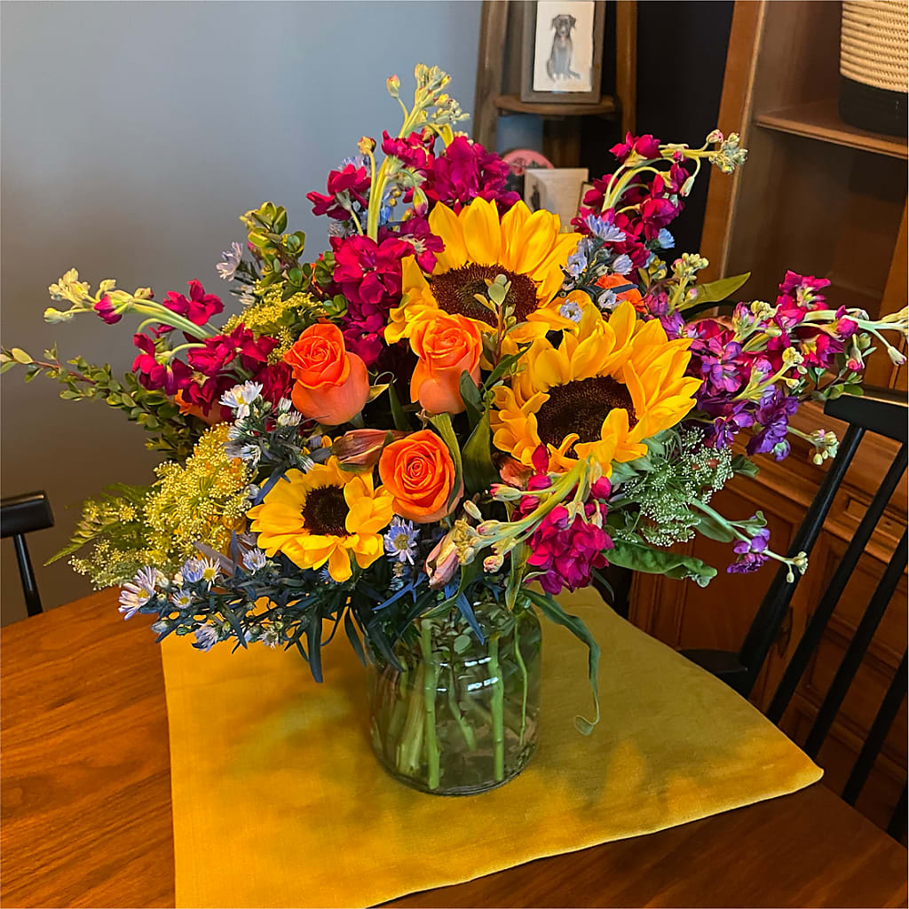 Rays of Life Bouquet –  Hirzel Brothers Greenhouse, Toledo OH