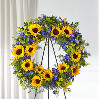 Bright Rays Wreath –  Hirzel Brothers Greenhouse, Toledo OH
