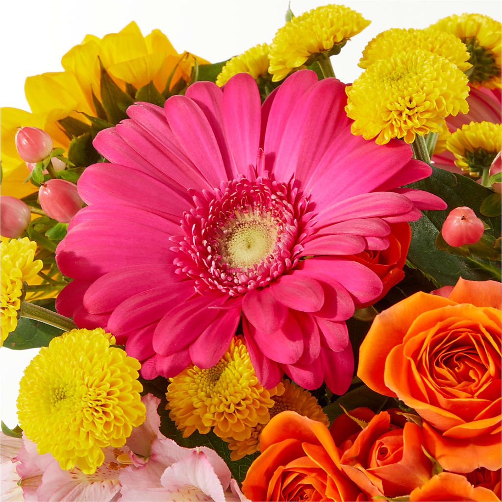 Beach Day Bouquet –  Hirzel Brothers Greenhouse, Toledo OH