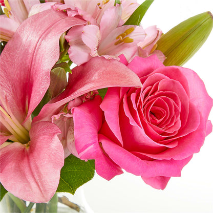 Lots of Love Bouquet –  Hirzel Brothers Greenhouse, Toledo OH