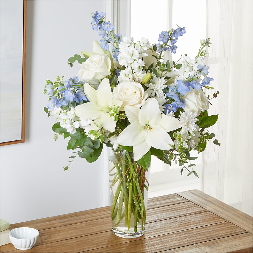 Peace of Mind Bouquet –  Hirzel Brothers Greenhouse, Toledo OH