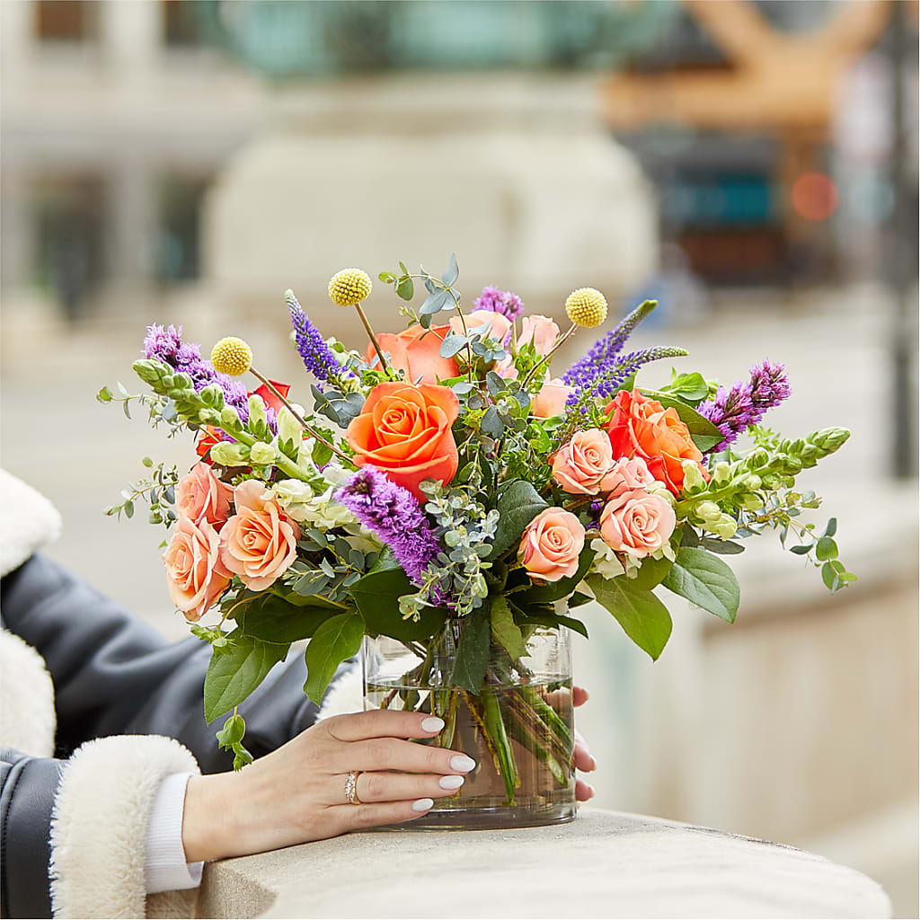 The Standout Bouquet –  Hirzel Brothers Greenhouse, Toledo OH